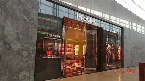 yorkdale shopping centre prada.